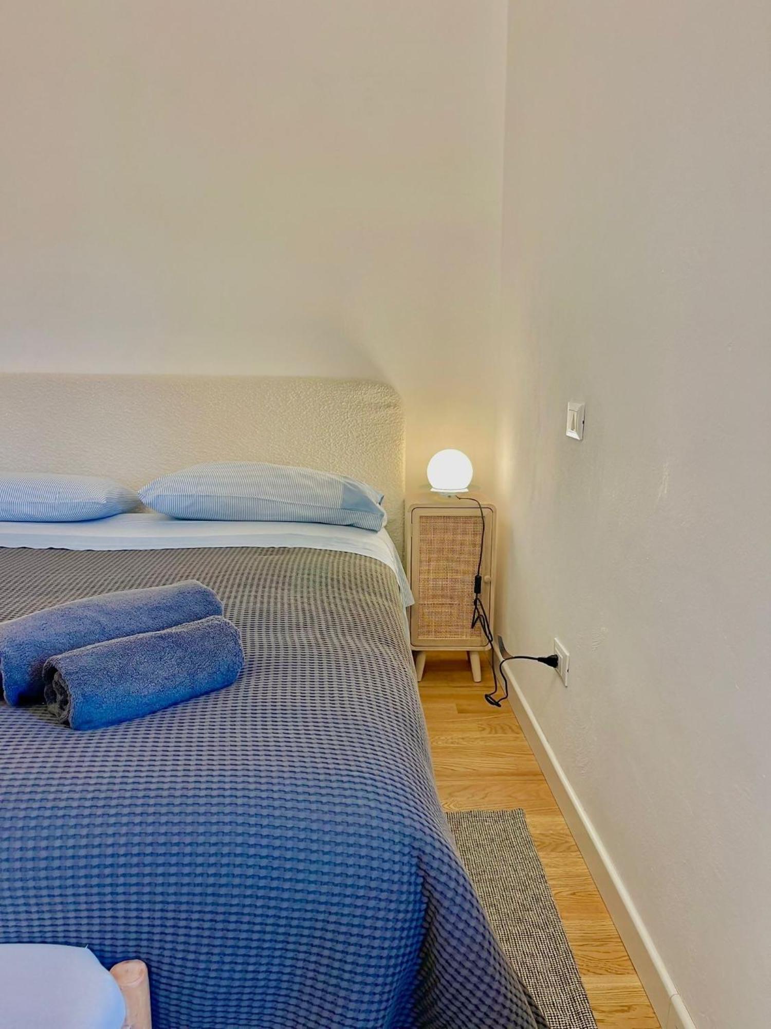 Susannas Lovely New Apartment Ливорно Экстерьер фото